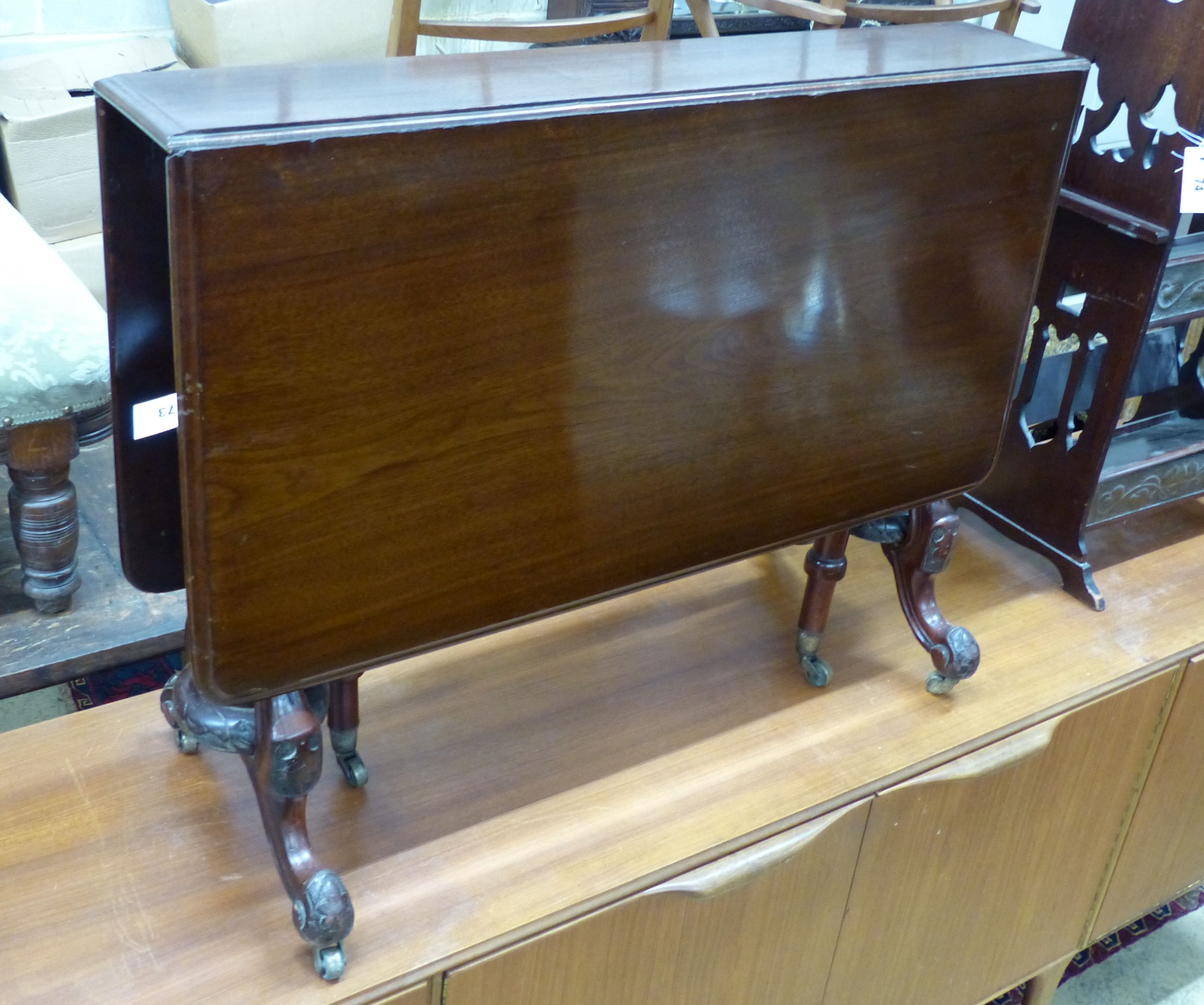 A Victorian mahogany Sutherland table, width 91cm